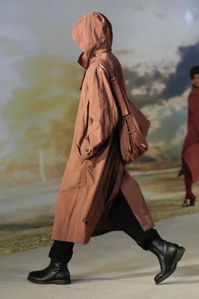 Look 40